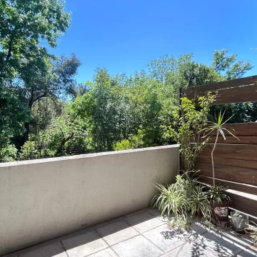 Departamento de tres ambientes en  Bosque Alto - Apto Crédito
