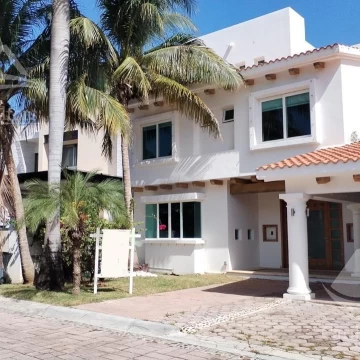 Casa en Venta en Isla Dorada Cancun
