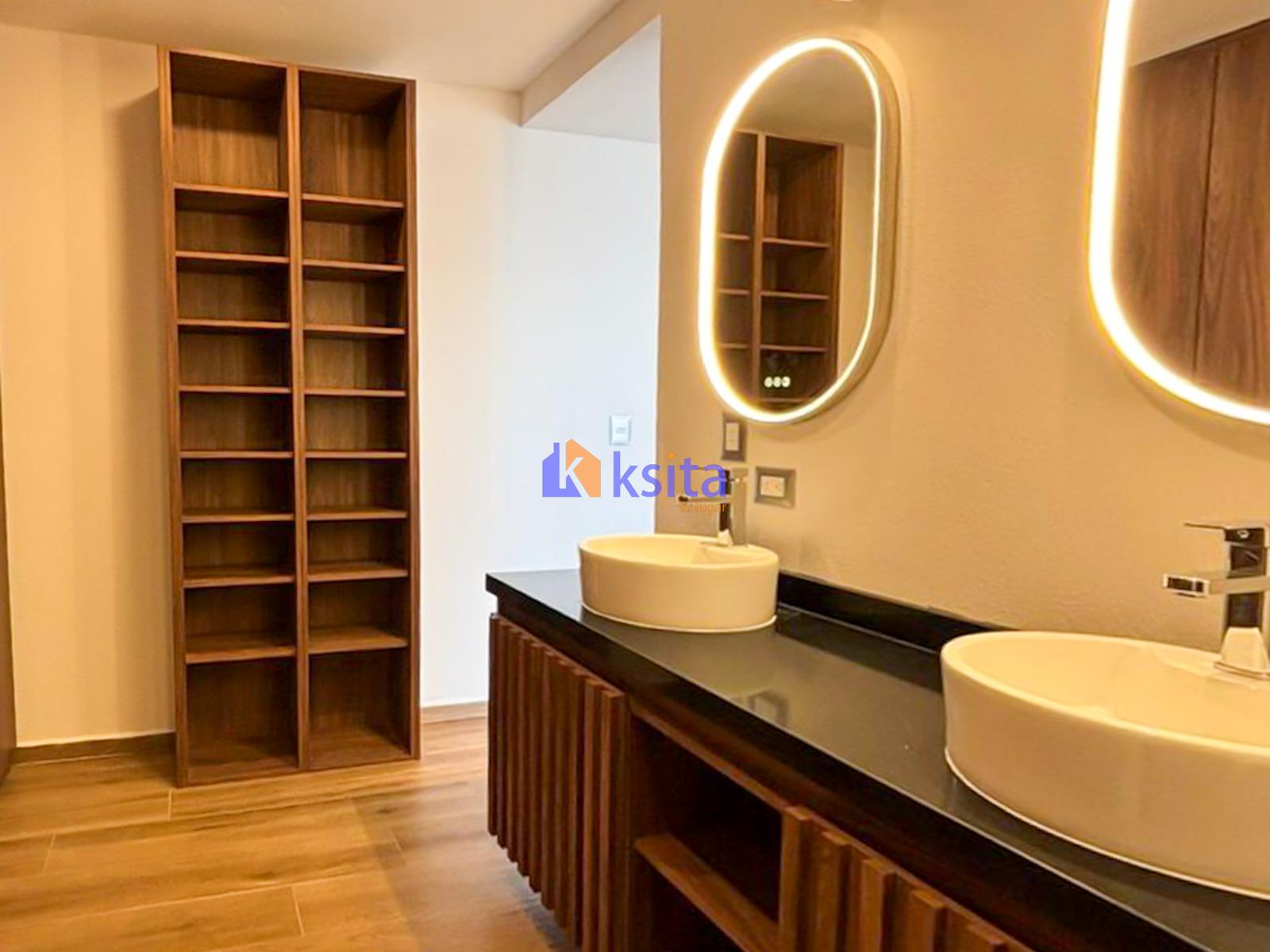 Baño con vestidor