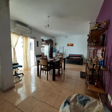 Casa a la venta ubicada a metros de Bv Oroño Rosario