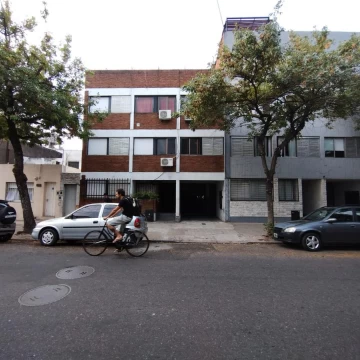 Cochera en  Venta en Abasto Rosario Viamonte 800