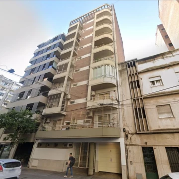 Departamento en venta un dormitorio PRESIDENTE ROCA al 200 Apto credito