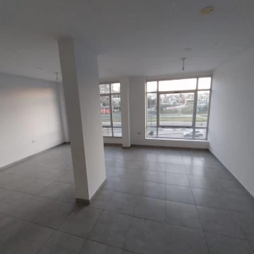 Oficina en venta/Alquiler en calle Humberto Primo  al 900