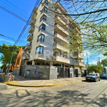 Departamento 3 ambientes en venta Berazategui Centro