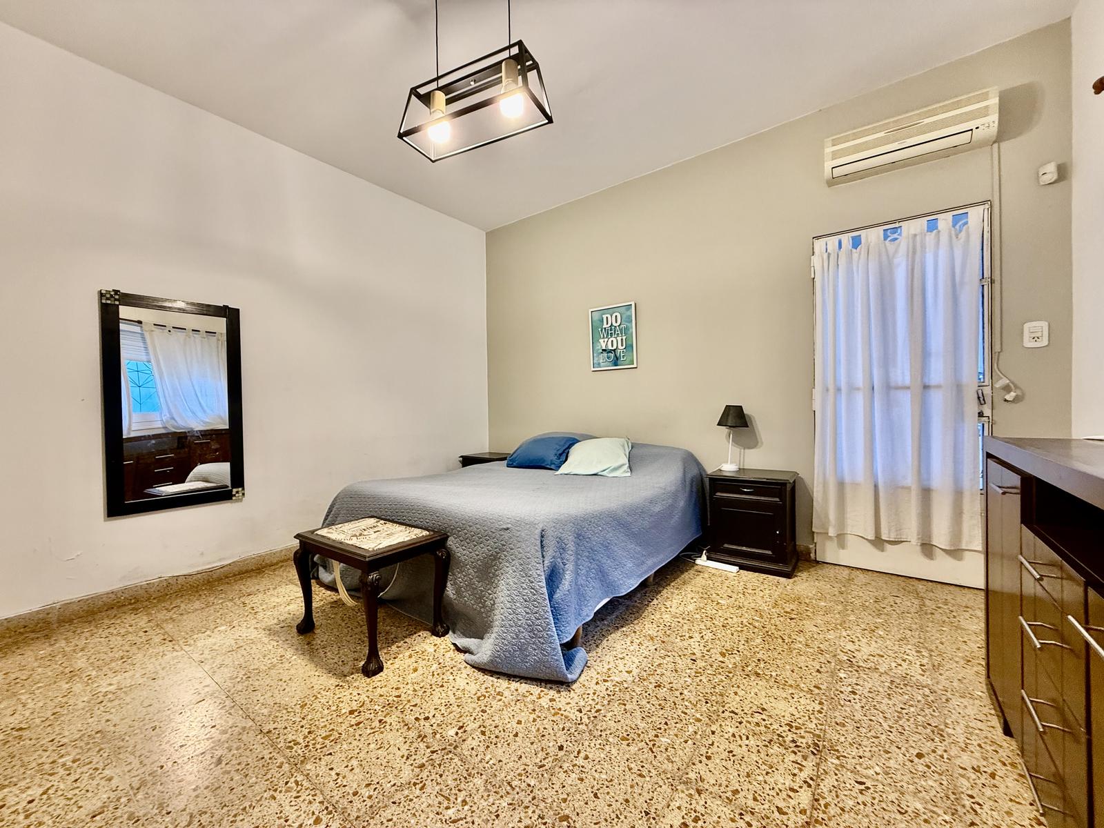 Casa en venta de dos dormitorios mas comodín Rosario Barrio Parque