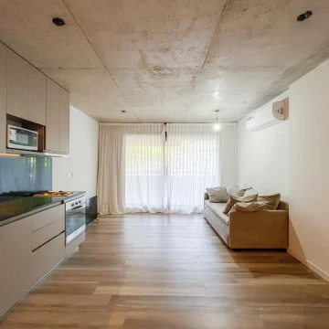 Venta Chacarita Departamento mono ambiente divisible con balcón terraza. 1 año antigüedad. 56 mt2