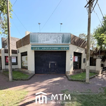 Casa en Venta con Local en Rosario, Alberdi.