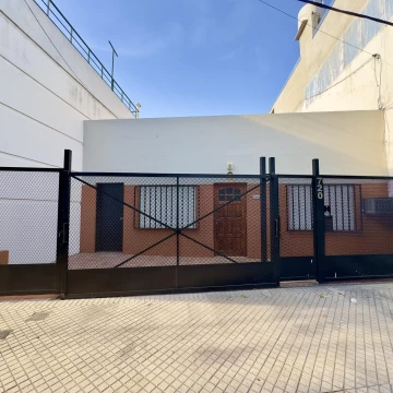 Centeno al 700 - Casa en venta de dos dormitorios mas comodín - Rosario, General Las Heras
