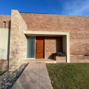 Casa en Los Cielos