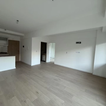 VENTA - 2 AMBIENTES - BALCÓN ATERRAZADO - ALMAGRO
