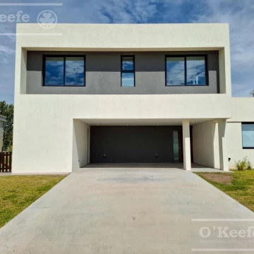 Casa en Venta 5 ambientes en Puerto Nizuc, Guillermo  Hudson , Berazategui