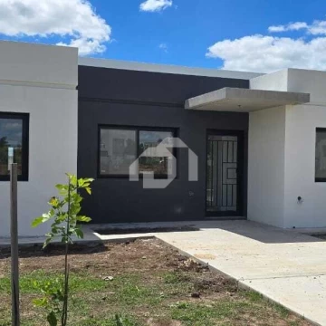 Casa  en Venta en Santa Elisa, Pilar del Este, Pilar