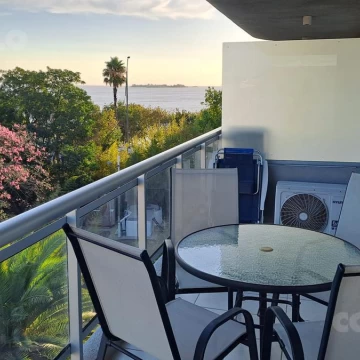 Venta y alquiler de apartamento de 2 Ambientes - Colonia del Sacramento