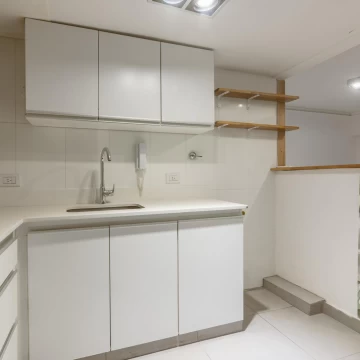 Departamento en Planta Baja con Doble Patio – Apto Profesional - Recoleta