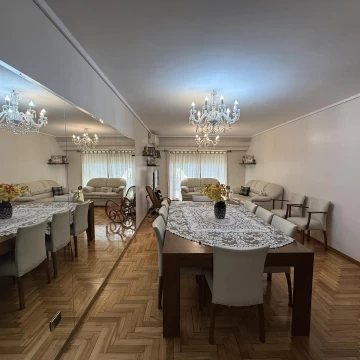 Venta - 4 Ambientes con balcón y dependencia - Villa Crespo