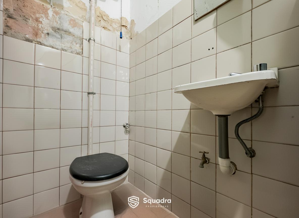 Baño del local