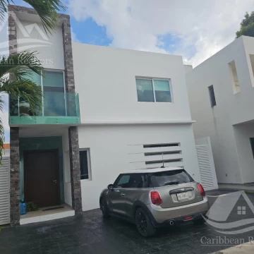 Casa en Renta en Cumbres Cancun