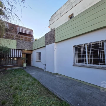 Casa en Venta en San Andrés - lote propio.