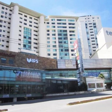 Local en Plaza Victoria-Interlomas