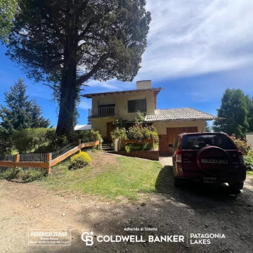 VENTA Casa 4 dormitorios con vista, circuito chico Bariloche