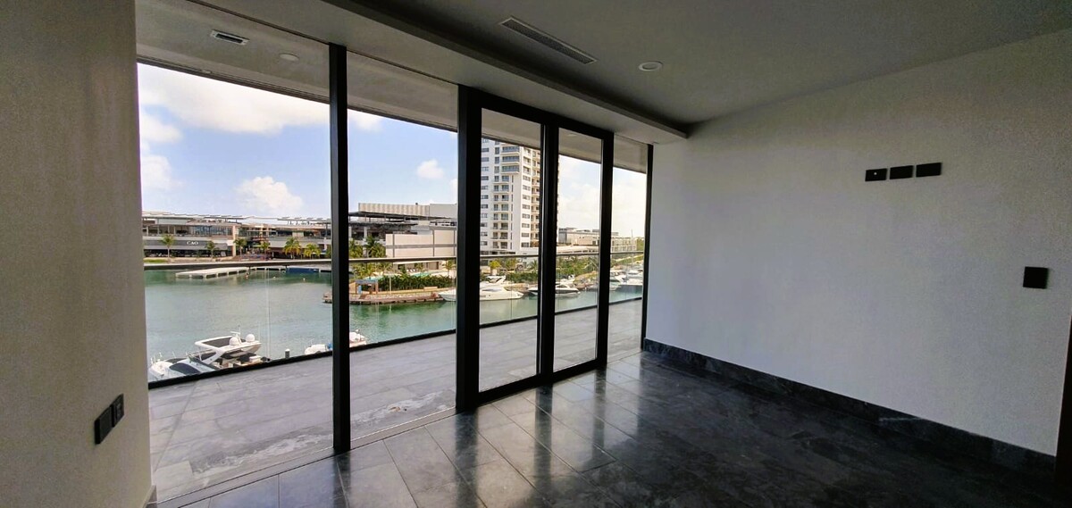 Lujoso departamento en venta Shark Tower