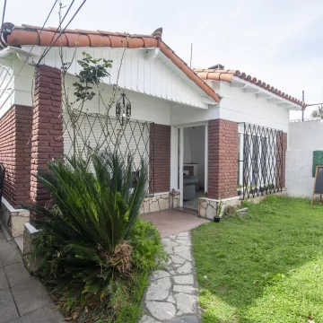 PH de 3 amb en  Castelar Norte - Patio y jardín.