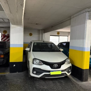 Cochera en venta en Recoleta - Primer piso por rampa
