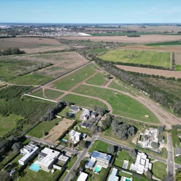 LOTES - Barrio Parque Avambae