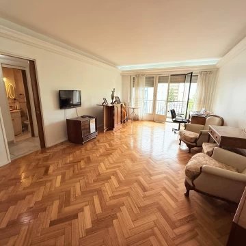 VENTA  SEMIPISO  5 AMB  C / DEP  - VISTA ABIERTA  -FRENTE-FLORES - PERMUTA
