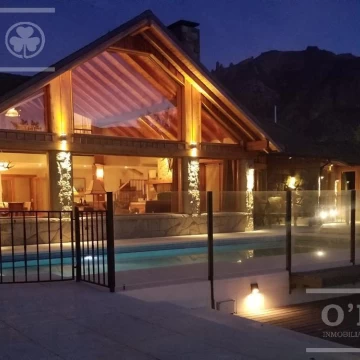 Casa 6 ambientes en Arelauquen apta turismo en venta
