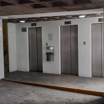 COCHERA EN VENTA - RIVADAVIA 150 2° PISO
