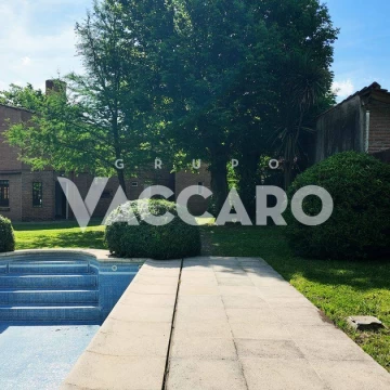 Casa en Venta, 4 ambientes en Parque Leloir