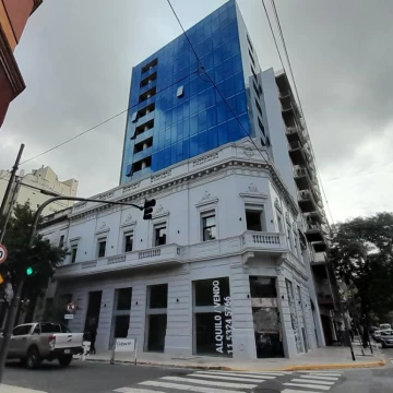 Departamento de 3 ambientes con balcón en venta