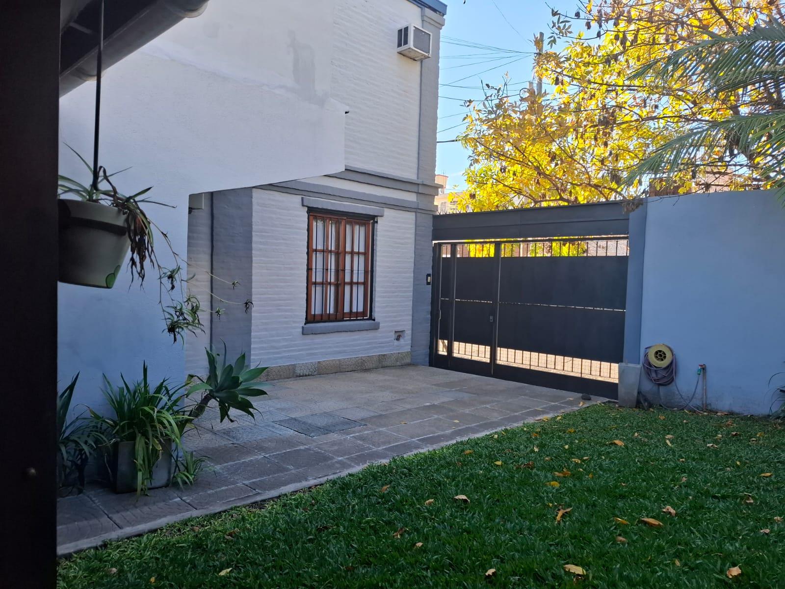 Casa de 3 dormitorios en Ramos Mejía, foto 3