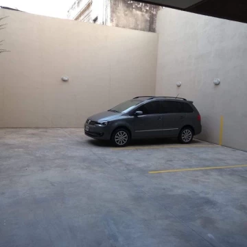 VENTA DE COCHERA DESCUBIERTA EN VILLA CRESPO