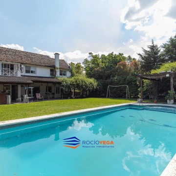 Casa a la venta y/o alquiler  en Campos de Alvarez