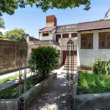 VENTA - Casa de 3 dormitorios. San Lorenzo.