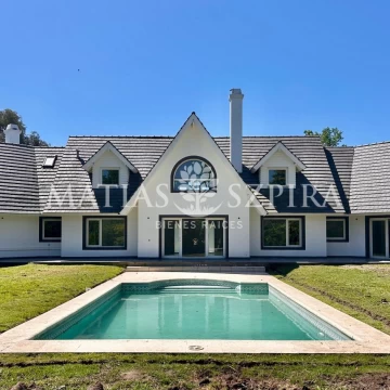 Casa en venta San Diego 7 ambientes