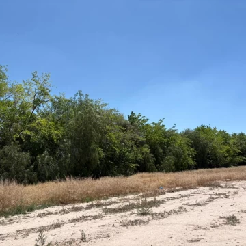 Terreno a la venta en calle Monteagudo 