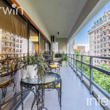 Departamento en Venta - 5 Ambientes - Balcón corrido - Depend - Cochera y baulera - Belgrano