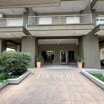 Alquiler: Departamento 2 ambientes con cochera- calle Valentín Gomez, Caseros