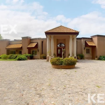 VENTA DE CASA DE 4 DORMITORIOS EN CAMPOS DE ROCA