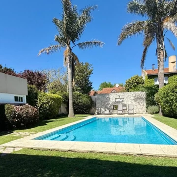 Mendoza  4100 - San Carlos - Mar del Plata