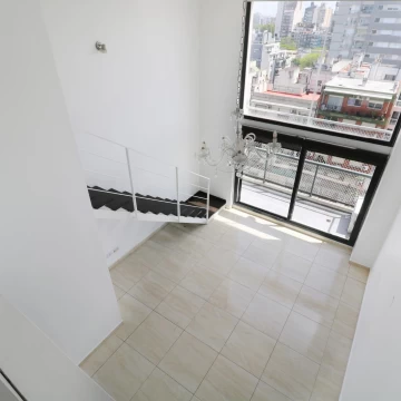 Venta - Departamento Duplex de 2 ambientes - Espacio guardacoches - Villa Urquiza