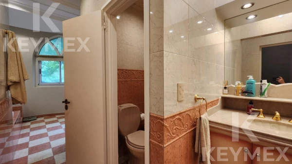 1763403158.jpg