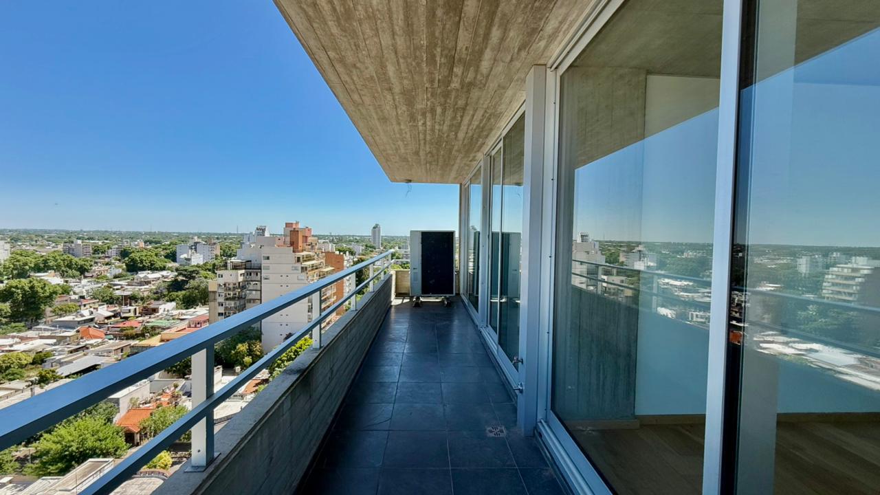 Departamento de tres dormitorios en venta Rosario Arroyito