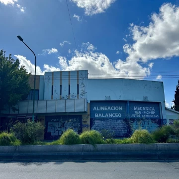 VENTA - GALPÓN - DEPÓSITO CON OFICINAS COMERCIALES - FINANCIACIÓN - TEMPERLEY
