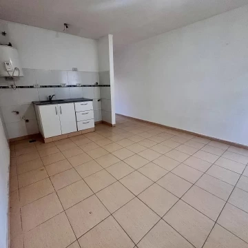VENTA DEPARTAMENTO EN ROCA 386 - APTO CREDITO