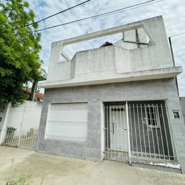 Venta - 2 casas en block - 373 bis al 3200- Quilmes Oeste