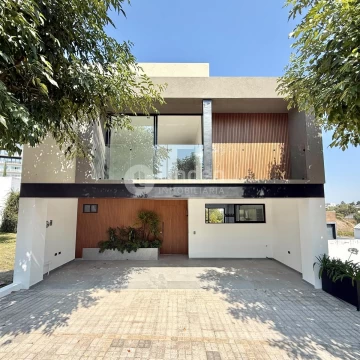 CASA EN VENTA EN PARQUE CUERNAVACA, ZONA LOMAS DE ANGELÓPOLIS III, CASCATTA